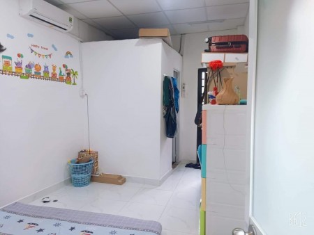 Bán nhà ngay chợ Thị Nghè Xô Viết Nghệ Tĩnh, Bình Thạnh, dt 20m2, giá bán 2.1 tỷ