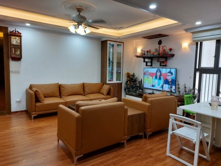 Cần bán căn chung cư khu đô thị Dương Nội Hà Đông, Hà Nội, dt 117m2, giá 1.55 tỷ