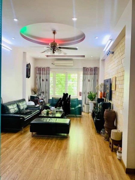Sốc! chỉ 2 tỷ rưỡi có ngay nhà Mỹ Đình, diện tích 37m2, 4 tầng, an sinh tuyệt vời.