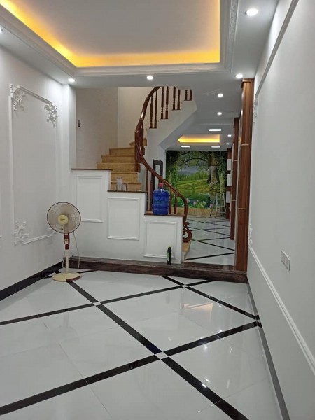 Nhà nguyên căn giá rẻ phân khúc Thịnh Quang, Đống Đa, diện tích 50m2, 6 tầng, giá bán 6 tỷ