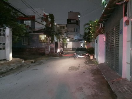 Bán nhà cũ đường Phan Văn Trị quận Bình Thạnh 41m2 giá chỉ 2tỷ900