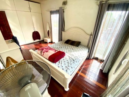 Bán biệt thự sân vườn bể bơi, phố Hoàng Minh Đại, dt 380m2, giá. 65 triệu/m2, đường ô tô