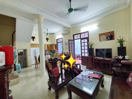 Nhà đẹp hiếm có giá mùa dịch tự xây tâm huyết, dt 46m2, 5 tầng, mặt tiền 4m, giá 4.45 tỷ