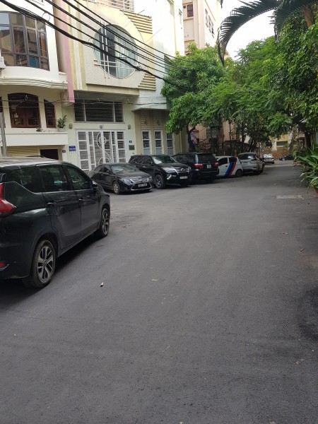 Trần Khát Chân Hai Bà Trưng đúc kiên cố 5 tầng, dt 43m2, giá bán 3.7 tỷ
