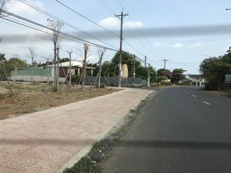 Sang nhượng gấp lô đất MT 15m giá rẻ mùa dịch sổ riêng xây dựng thoải mái