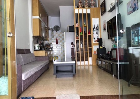 Chính chủ bán nhà phố Bạch Mai Quận Hai Bà Trưng dt 22.4m2 giá nhỉnh 1 tỷ, lh 0817750699