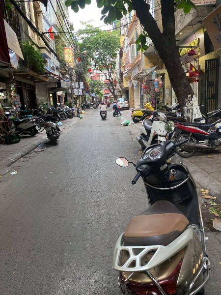 Chính chủ cần tiền bán nhà phố Cát Linh, Quốc Tử Giám, Đống Đa, lh 0385273465