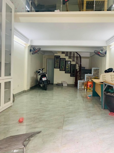 Bán nhà Vũ Trọng Phụng, Thanh Xuân, 40m2, ô tô, kinh doanh, giá chỉ 4 tỷ. LH 0966456918.