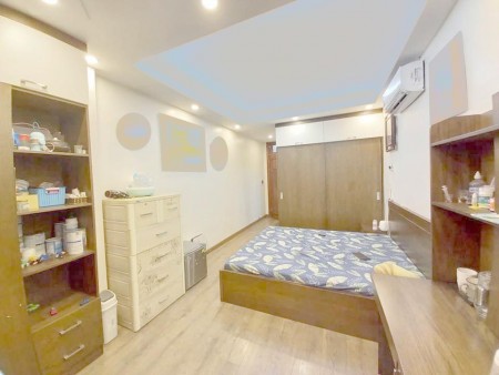 Bán nhà Lê Văn Lương, diện tích sử dụng 31m2 3 tầng, giá mềm 2 tỷ 65 có gia lộc.