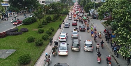 Bán nhà mặt phố Nguyễn Chí Thanh, 5 tầng 50m2, vỉa hè kinh doanh, giá 10.1 tỷ, LH:0947068686