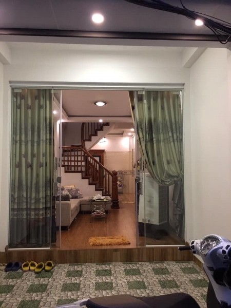 Bán nhà, ngõ to Vạn Phúc, chủ nhà là cán bộ Công ty Len về hưu, 32m, 2,65 tỷ