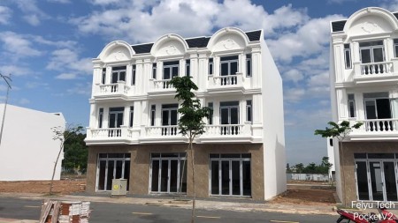 Bán nhà 1 trệt 2 lầu mặt tiền đường ngay quốc lộ DT742, liên hệ 0366277040