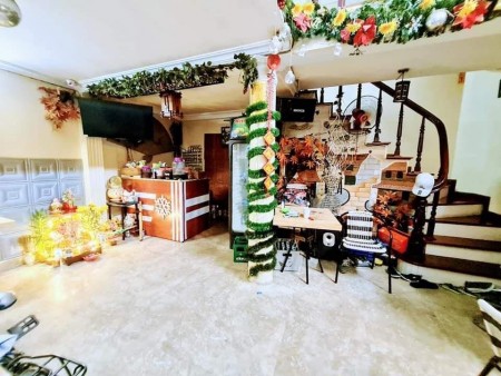 Bán Nhà Cầu Giấy giá bán 5 tỷ sổ đỏ mặt tiền 6m liên hệ 0528575077