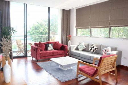 Bán biệt thự Dương Đình Nghệ diện tích 250m 4 tầng, mt 10m, giá chỉ 55 tỷ Cầu Giấy