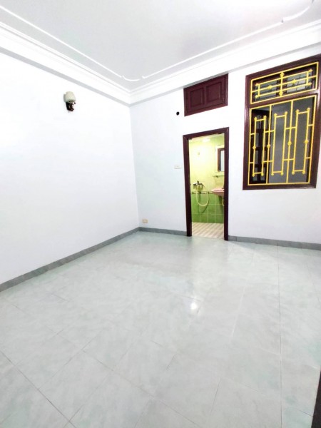 Bán nhà Kim Ngưu, Hai Bà Trưng, diện tích 30m2, 5 tầng, giá bán 3,4 tỷ
