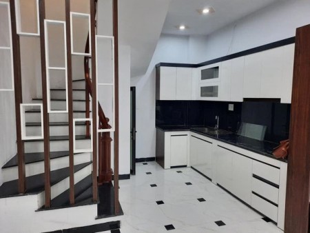 Bán nhà Thanh Bình, Hà Đông, diện tích 50m2, 5 tầng, nhà mới, đẹp, giá chỉ 3,4 tỷ