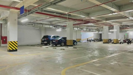 Cần bán căn hộ thiết kế đẹp, 4 phòng ngủ, chung cư Udic Westlake Tây Hồ, giá tốt