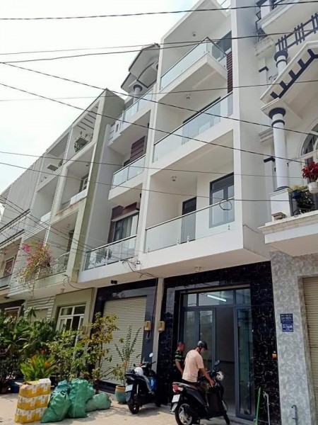 Nhà giảm giá sâu tới đấy Đường Hòa Bình, Tân Phú, diện tích 65m2, giá 7.9 tỷ