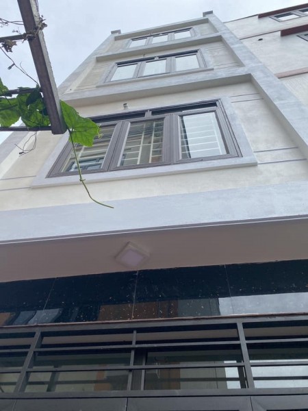 Bán nhà Văn Quán Hà Đông, Nhà cực thoáng sáng, diện tích 37m2, giá 2.7 tỷ