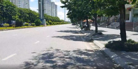 Nhà phố Phạm Văn Đồng. Lô góc, vỉa hè, ô tô, Kinh doanh dt 120m2 7 tầng, mặt tiền 7m giá 30tỷ