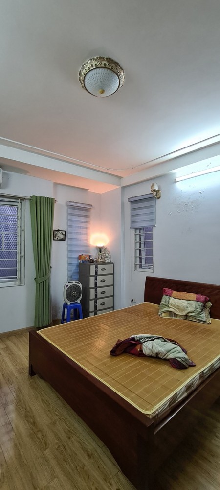Chính chủ cần bán nhà Lê Đức Thọ, phân lô thoáng, dt 65m2, 4 tầng, giá 4.1 tỷ, lh 0978996965