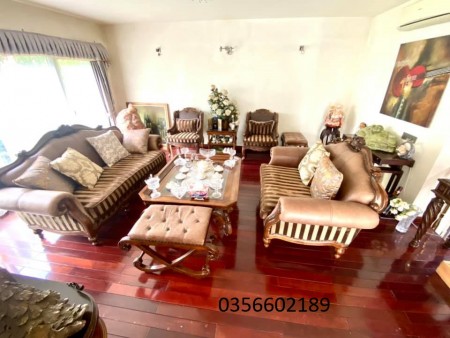Bán gấp biệt thự sân vườn siêu phẩm có 102 tại Long Biên, dt 720m2, giá 140 triệu/m2