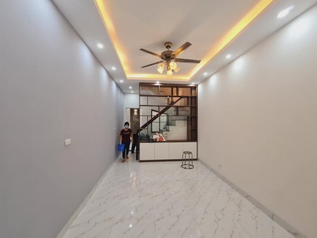 Cần Bán Gấp Nhà Phố Quan Nhân, Quận Thanh Xuân, Dt 5*50m2, Ngõ Ô Tô, Giá Chỉ 7 Tỷ 1, Sổ Đỏ