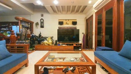Bán nhà cực hiếm mặt phố Hà Đông, kinh doanh ô tô gần chợ Hà Đông, giá 8.2 tỷ