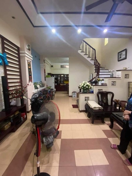 Bán Nhà Phố Yên Lãng dt 52m2, 4 tầng, giá 9.1 tỷ phân lô, 3 mặt thoáng kinh doanh