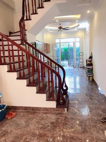 Siêu phẩm mùa dịch Oto đỗ cửa dt 45m2, 5 tầng Trương Định – Bạch Mai giá chỉ 2.9 tỷ