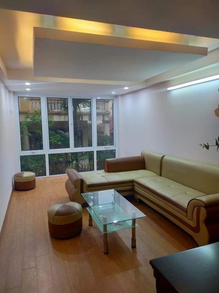 Bàn nhà Tư Đình Long Biên, dt 50m2 5 tầng, rộng rẻ đẹp, ô tô đõ cửa, gần Cổ Linh
