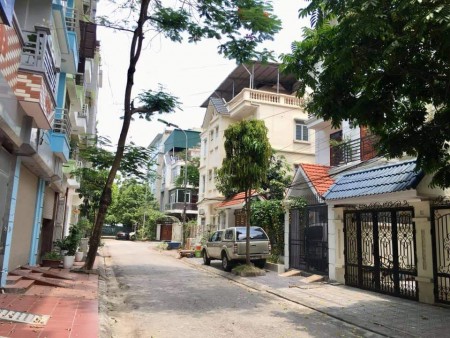 Bán nhà Vạn Phúc, Quận Hà Đông diện tích 75m2, 5 tầng, mt 5m2, giá bán 9 tỷ