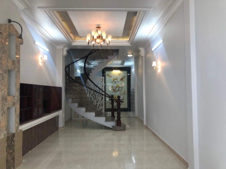 Chính chủ cần bán nhà nở hậu Âu Cơ diện tích 72 m2, HXH, giá chỉ 3.5 tỷ