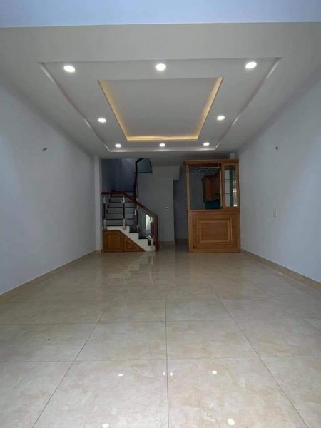 Bán nhà riêng đường Lương Hữu Khách, Quận 1, không quy hoạch, hoàn công đầy đủ