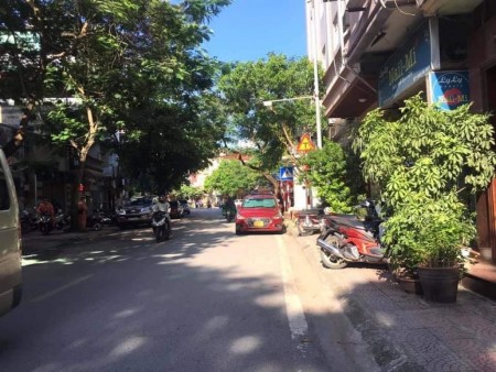 Bán nhà mặt phố Ngọc Lâm 55m2 5 tầng mặt tiền rộng kinh doanh đỉnh chỉ 10 tỷ