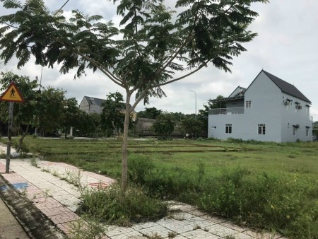 Chủ kẹt tiền bán gấp lô đất 5x25 (124m2) - ngay TĐC Tân Hòa- TX Phú Mỹ