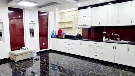 Bán nhà nguyên căn khu Vip Thái Hà, nhà đẹp, ô tô gần, xem là ưng, giá bán 5.6 tỷ
