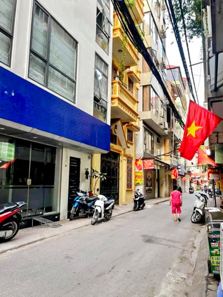 Hai Bà trưng ngõ rộng Yên Lãng, lô góc ô tô kinh doanh đẹp, giá bán 8 tỷ