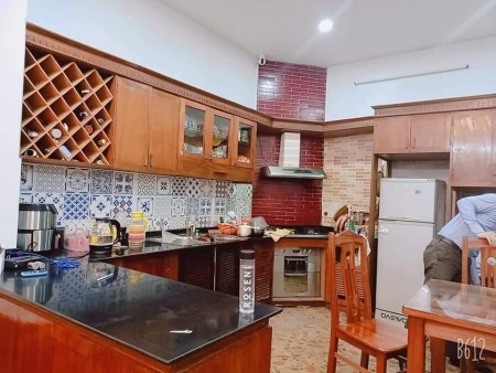 Bán gấp nhà phố Vọng dt 40m2, 4 tầng ngõ thoáng, gần phố, giá 3.3 tỷ, lh 0394357733