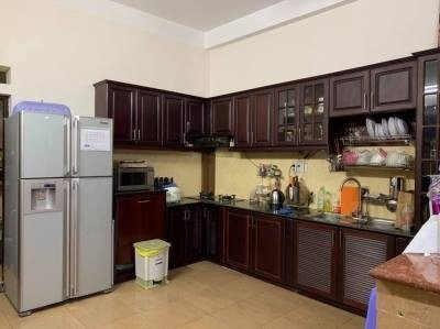 Bán nhà đường D1 giá chỉ 7 tỷ, hẻm xe hơi ngang 5m, gần Pearl Plaza, 3 tầng đúc