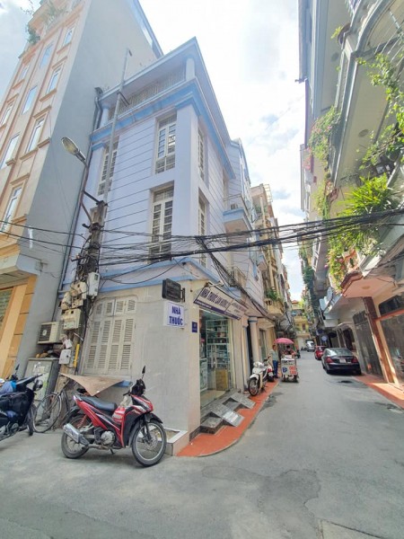 Nhà ngay Ngã Tư Sở, diện tích 50m giá chỉ 3,75 tỷ rẻ nhất phân khúc