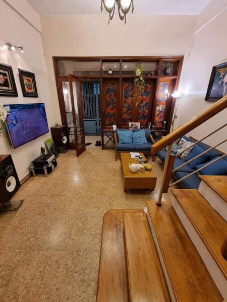 Siêu phẩm Hai Bà Trưng, mặt tiền to ở luôn, an sinh đỉnh, dt 52m2, 3 tầng, giá 4.25 tỷ
