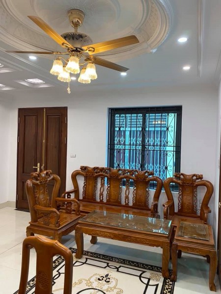Bán nhà Nguyễn Văn Linh Long Biên lô góc 2 thoáng ô tô tránh ngõ thông kinh doanh giá 5.8 tỷ