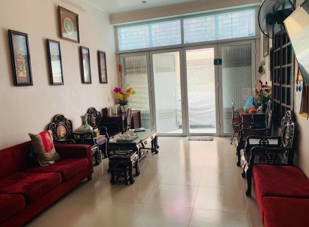 Bán nhà ngõ 1194 đường Láng 55m2 5 tầng, mt 4,5m ô tô lô góc phân lô, giá bán 7,3 tỷ