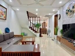 Cần bán nhà mặt phố ngay trung tâm Ba Đình, gần Lăng Bác, giá bán 16 tỷ
