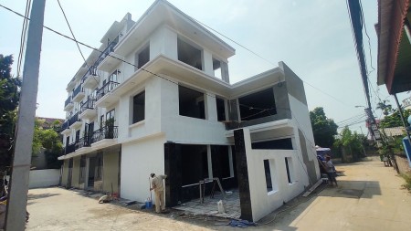 Bán nhà 3 tầng 2 mặt tiền mới xây gần hồ Gia Sàng,phường Gia Sàng,tp Thái Nguyên