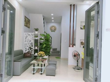 Bán Nhà hẻm xe tải Lũy Bán Bích, Tân Phú giá rẻ 32m2 chỉ 4.2 Tỷ LH0896721788