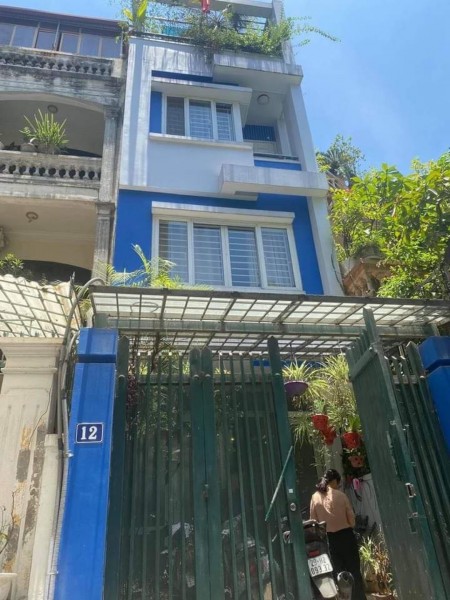 Bán toà căn hộ Kim Mã, dòng tiền khủng, đúc 8 tầng, mặt tiền 10m, giá nhỉnh 27 tỷ