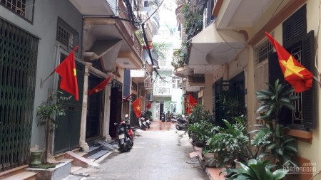 Bán nhà riêng Kim Mã Quận Ba Đình diện tích 40m2 đúc 5 tầng giá bán 4,2 tỷ