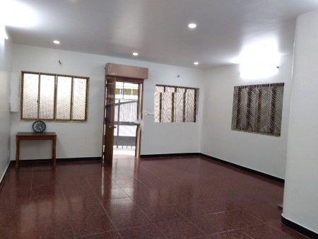 Nhà Cho Thuê nguyên căn còn mới hẻm xe hơi 4 tấm, dt 4mx20m, thuận tiện kinh doanh